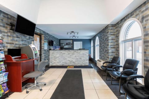 Lobby or reception, On site