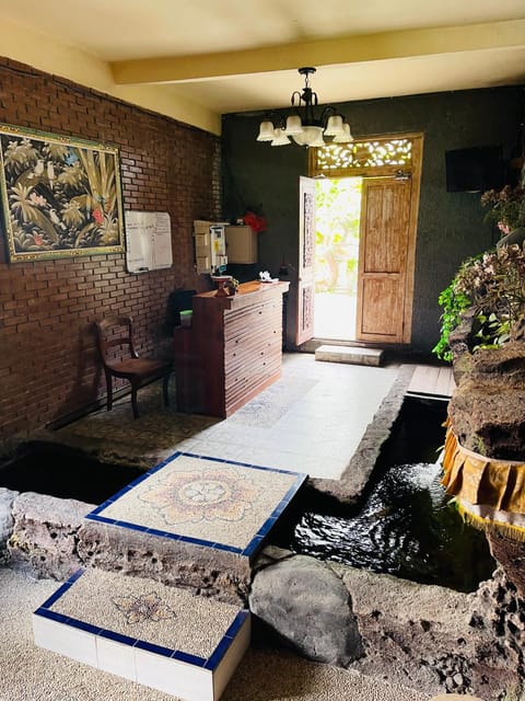 Dicky Guest House 2 Batu Bolong Bed and Breakfast in North Kuta