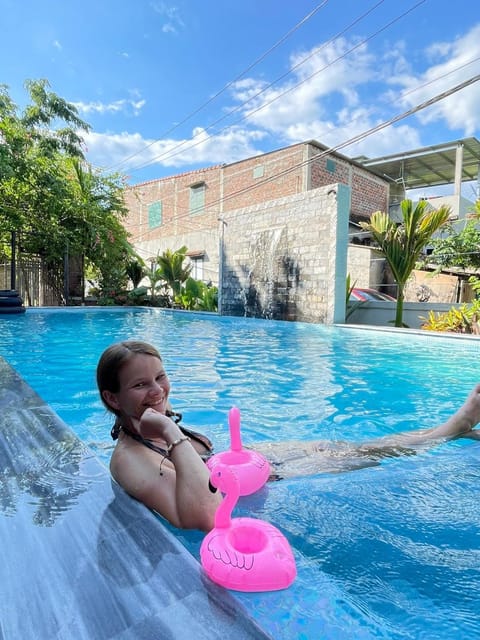 Swimming pool