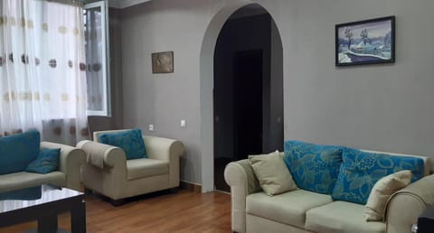 Communal lounge/ TV room, Living room, Seating area