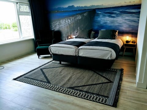 Bed, Decorative detail