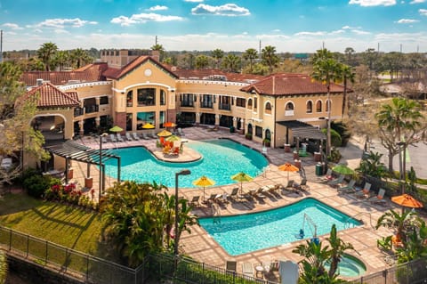 Swimming pool, Swimming pool