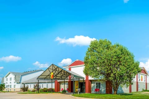 Property building, On site