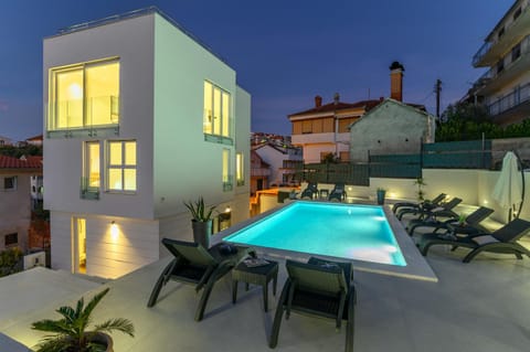 Facade/entrance, Night, On site, Pool view, Swimming pool, Swimming pool