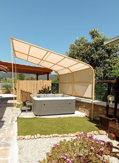 George & Helen's House Apartment in Crete