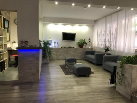 Communal lounge/ TV room, TV and multimedia, Evening entertainment