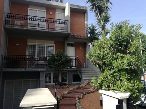 La camelia bianca Villa in Rome