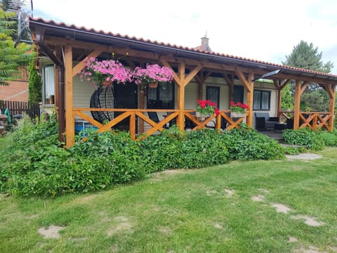 Domki na półwyspie Kal Campground/ 
RV Resort in Lithuania