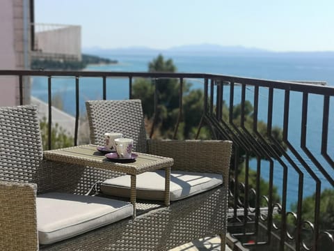 Balcony/Terrace, Sea view, Drinks