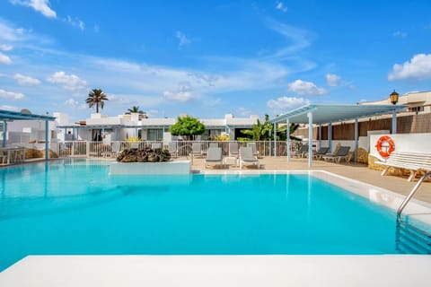 Solarium, Swimming pool