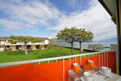 Property building, Garden view, Lake view
