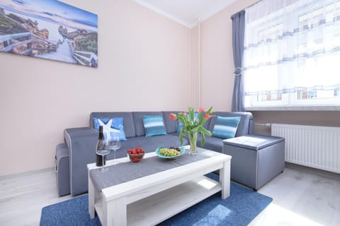 Living room, Photo of the whole room, Seating area