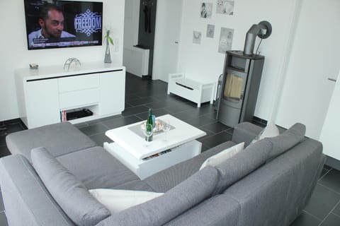 TV and multimedia, Living room