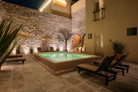 Swimming pool