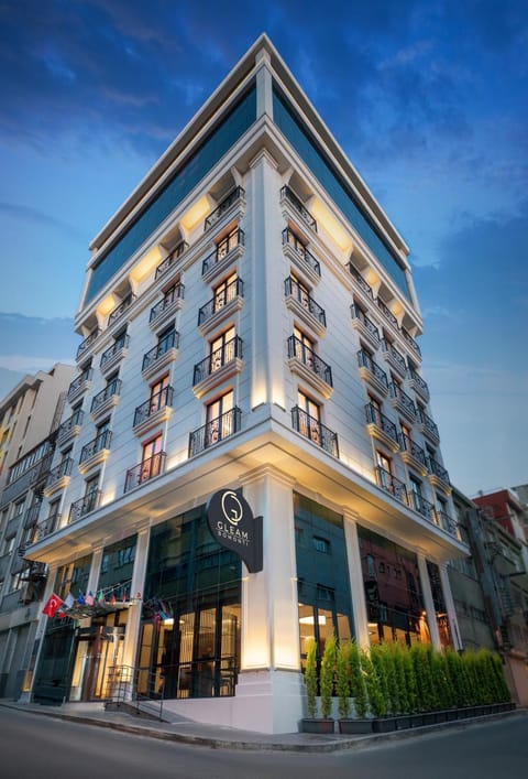 Property building, Facade/entrance