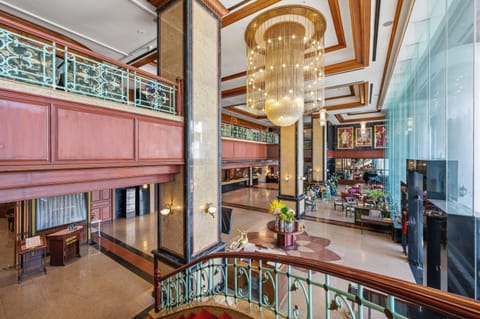 Lobby or reception, Inner courtyard view