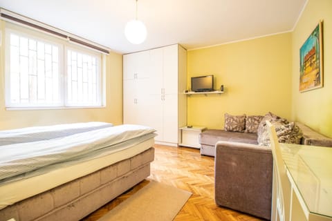 Living room, Bedroom