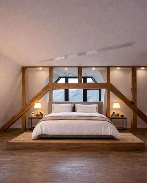 Photo of the whole room, Bedroom