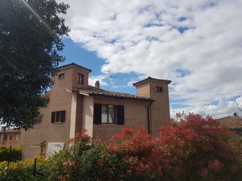 Property building, Spring, Day