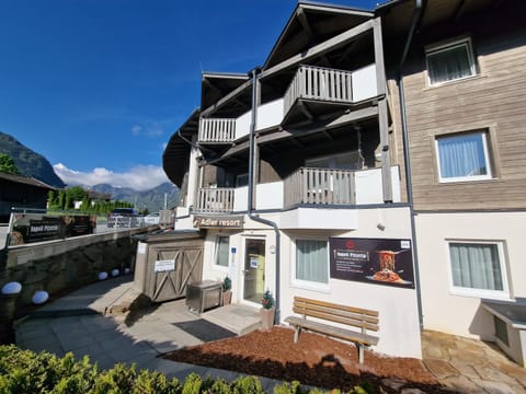 Adler Kaprun, Golf 'n' Ski and Mountain Biking. Apartment in Piesendorf