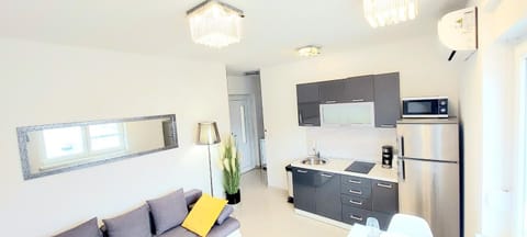 Kitchen or kitchenette, Living room, Seating area