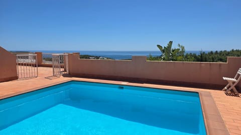 Sea view, Swimming pool