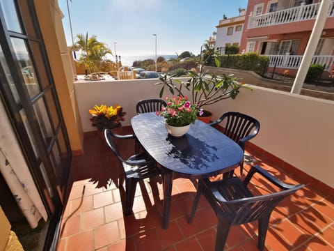 Off site, Day, Balcony/Terrace, Sea view, Street view