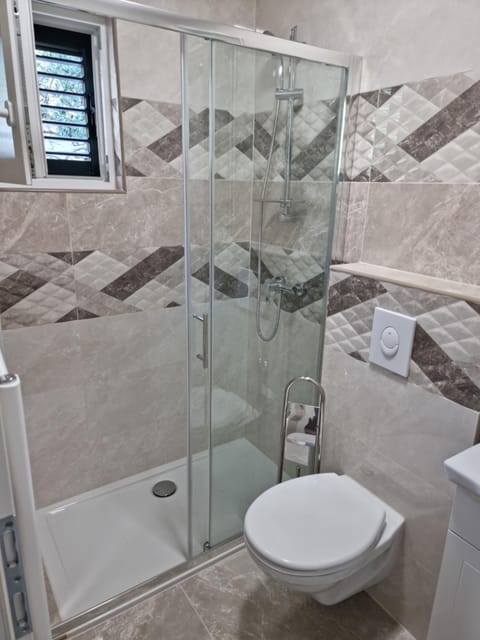 Apartmani Biser Bed and Breakfast in Tučepi