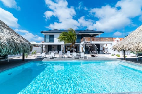 Property building, Balcony/Terrace