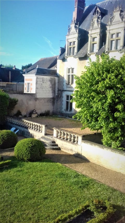 Property building, Garden