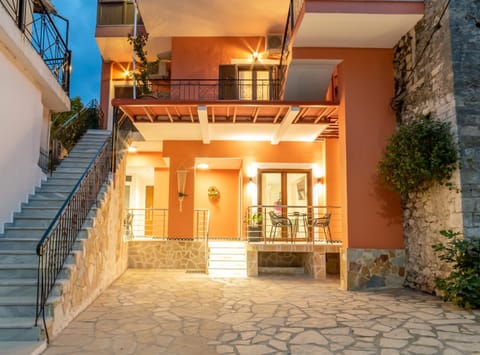 Property building, Patio, Facade/entrance