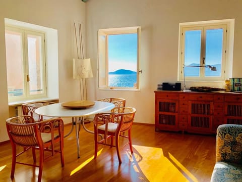 Living room, Seating area, Dining area, Sea view