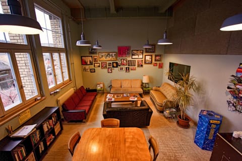 Communal lounge/ TV room