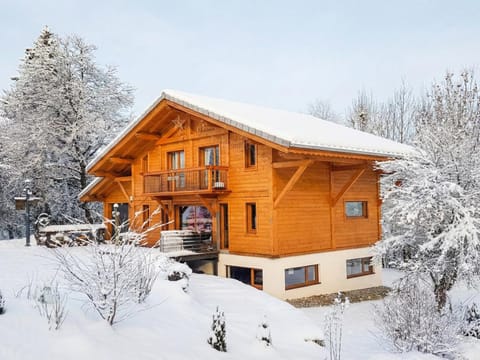 Property building, Natural landscape, Winter