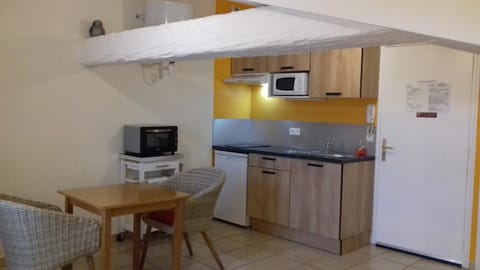 Le Petit Séguret Apartment in Auvergne-Rhône-Alpes