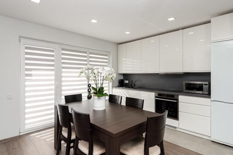 Amber - Luxury Two Bedroom Apartment Apartment in Palanga