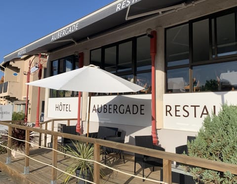 Property building, Restaurant/places to eat, Facade/entrance