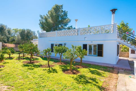 Facade/entrance, Garden