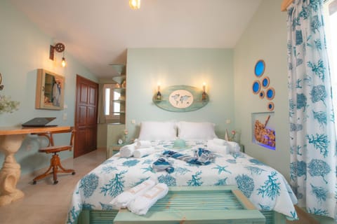 Bed, Photo of the whole room