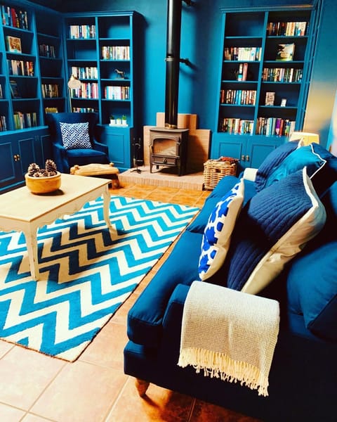 Library, Living room, Seating area, flat iron