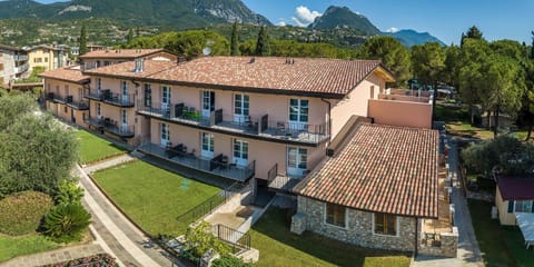 Property building, Spring, Day, Mountain view, Swimming pool