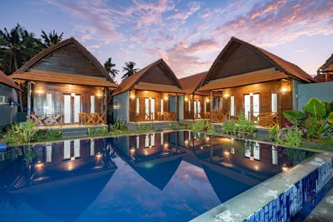 Property building, On site, Pool view, Pool view, Swimming pool, Swimming pool, Swimming pool, Sunset