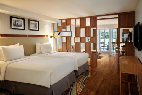 Bed, Balcony/Terrace, Photo of the whole room, Bedroom, City view