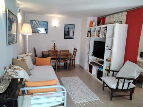 TV and multimedia, Living room, Dining area