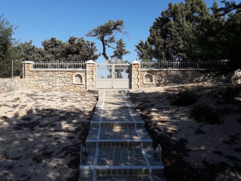 Elafonisos: Two storey house on the sea front House in Islands