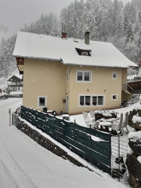 Zirnberg Appartements Apartment hotel in Carinthia, Austria