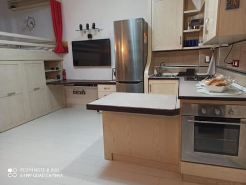 Communal lounge/ TV room, TV and multimedia, Kitchen or kitchenette, kitchen