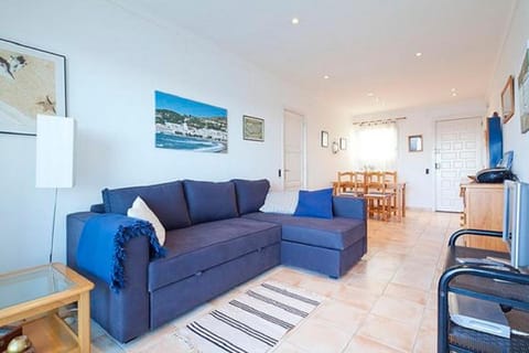 Living room, Area and facilities