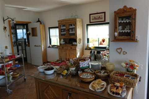 Dining area, Buffet breakfast, Italian breakfast, Time of day, Internal: Not applicable to any particular room