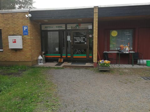 Facade/entrance